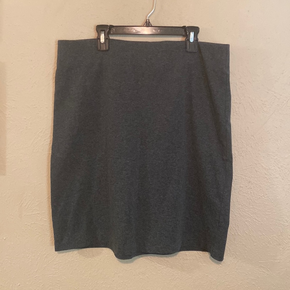 Charcoal grey pencil skirt